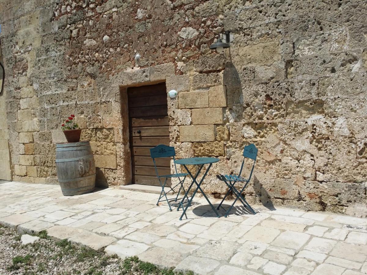Antica Masseria Ficazzana - Tenuta Марина-ді-Песколузе Екстер'єр фото