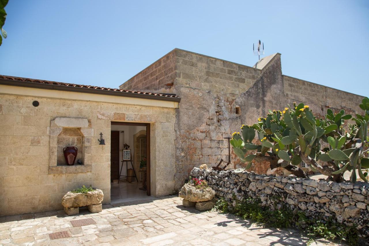 Antica Masseria Ficazzana - Tenuta Марина-ді-Песколузе Екстер'єр фото