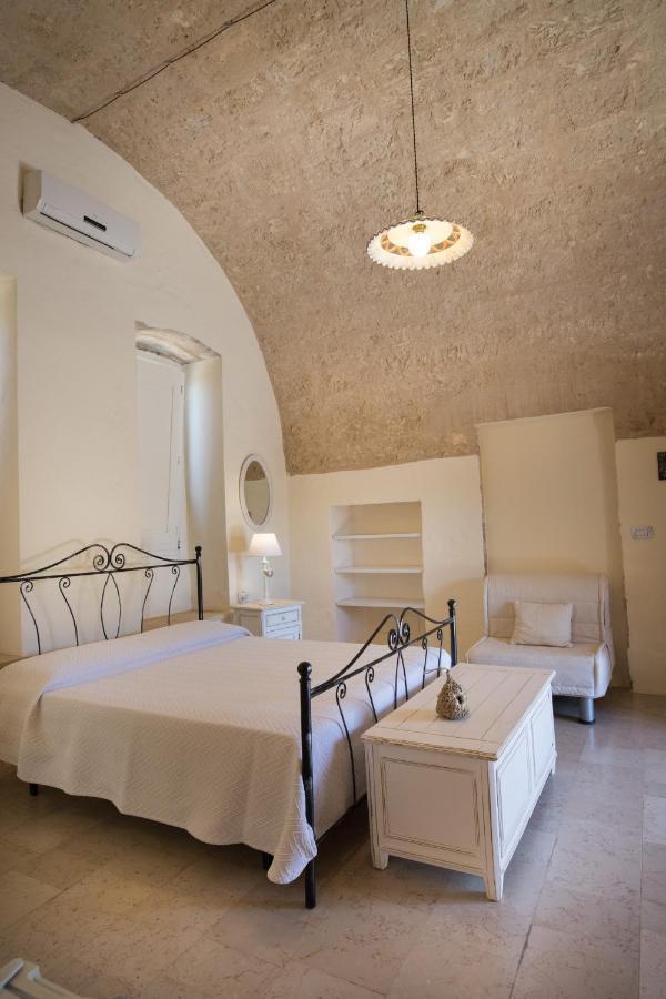 Antica Masseria Ficazzana - Tenuta Марина-ді-Песколузе Екстер'єр фото