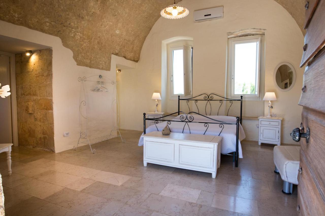 Antica Masseria Ficazzana - Tenuta Марина-ді-Песколузе Екстер'єр фото