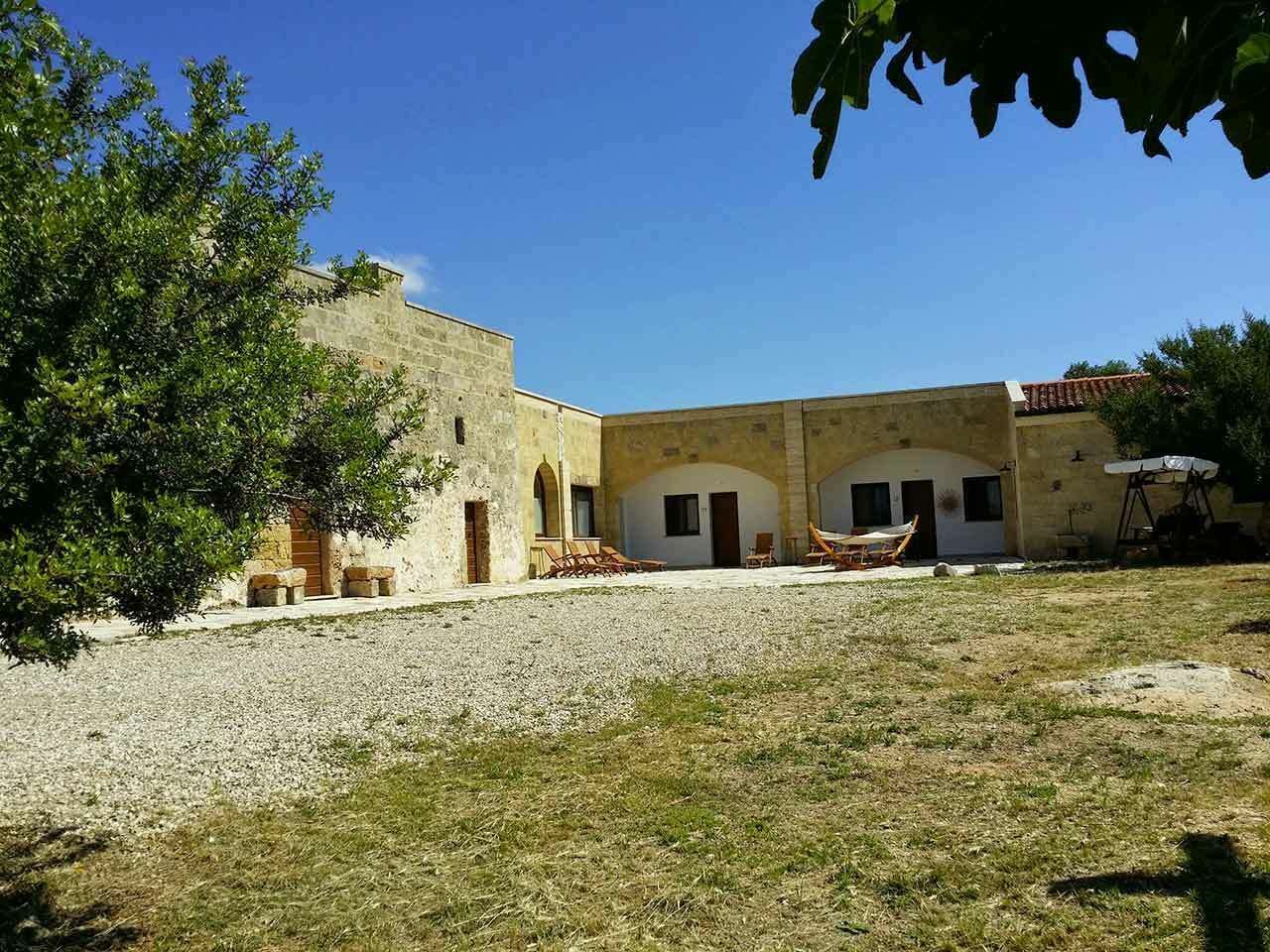 Antica Masseria Ficazzana - Tenuta Марина-ді-Песколузе Екстер'єр фото